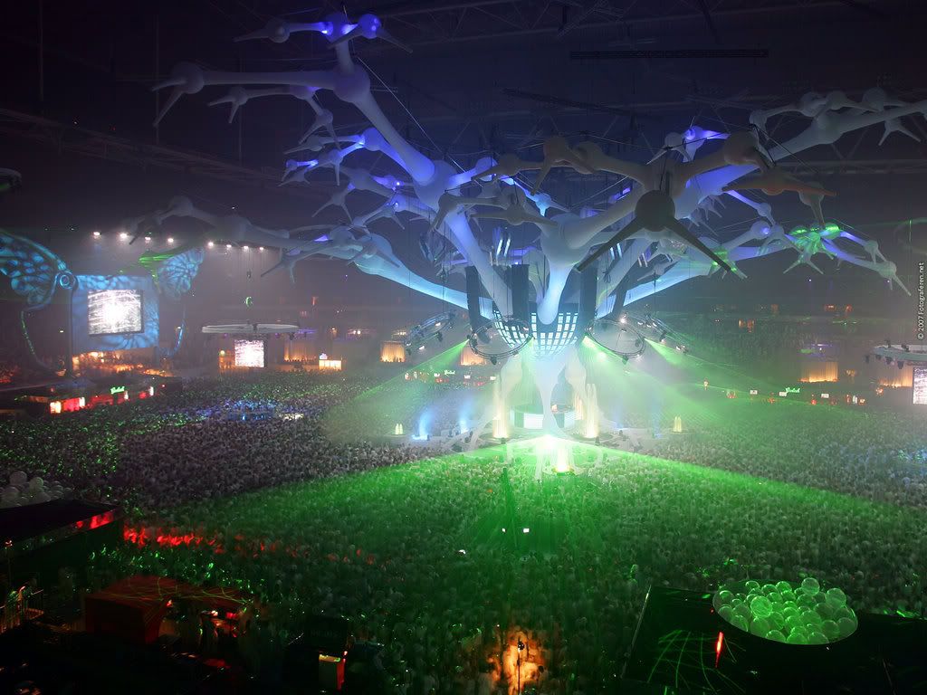 [img width=1024 height=768]http://i289.photobucket.com/albums/ll205/PanosM_90/SSW2007-4.jpg[/img]