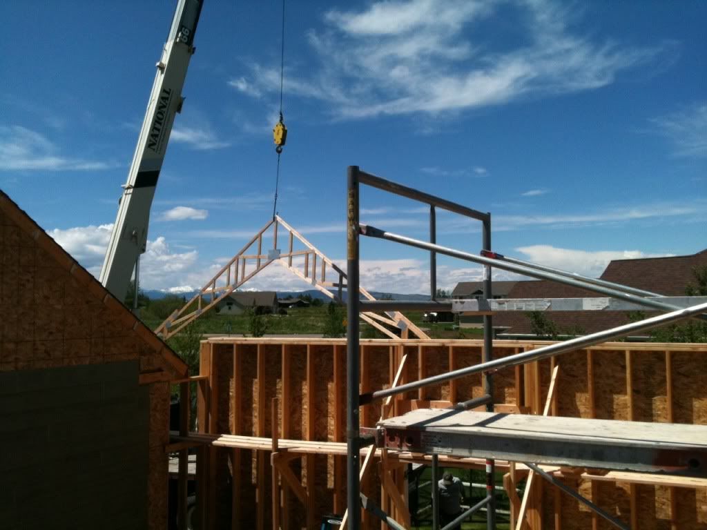 settingtrusses.jpg