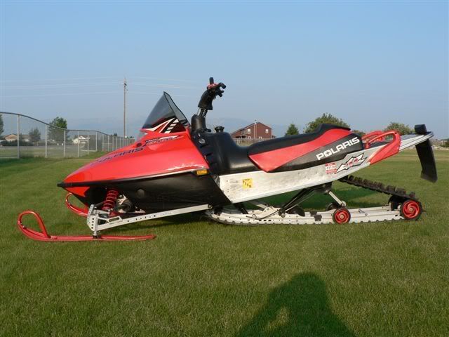 snowmobile012.jpg