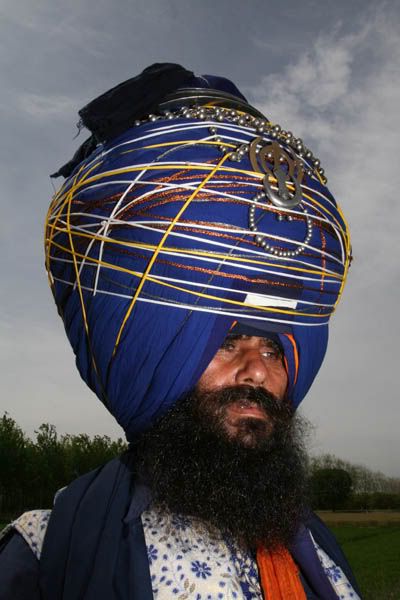 Nihang_Singh_with_Big_Turban.jpg