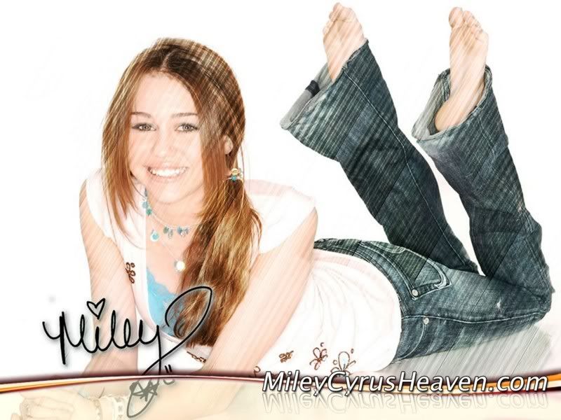 Miley Cyrus wall paper