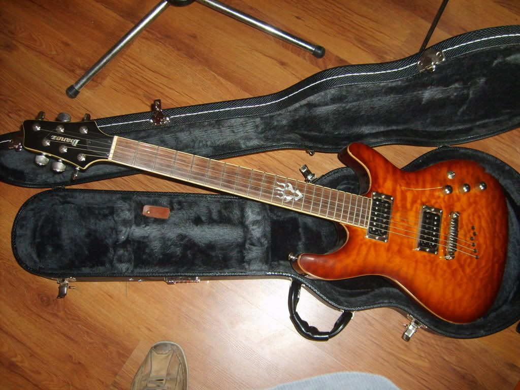 guitars052.jpg