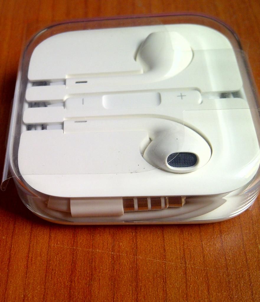 Tai nghe iphone 5/5s zin theo máy new 100%