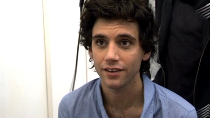 MIKA_LIVE_PARIS_NTSC-119.jpg