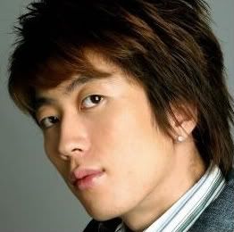 http://i289.photobucket.com/albums/ll225/Jieh815/H5OT/NOW-JAEWON.jpg
