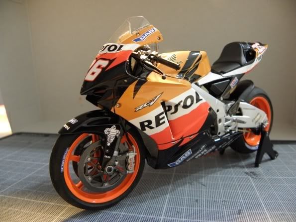 repsol honda rc211v "06