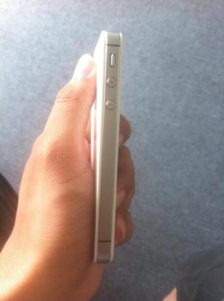 Cần bán Iphone 4S 16gb white world - 5