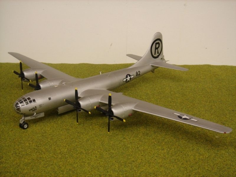 http://i289.photobucket.com/albums/ll233/2woDee/Model%20Aircraft/44-86292_zpsbnrzewxb.jpg
