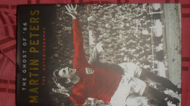 SAM_4440.jpg martin peters book picture by perry2490
