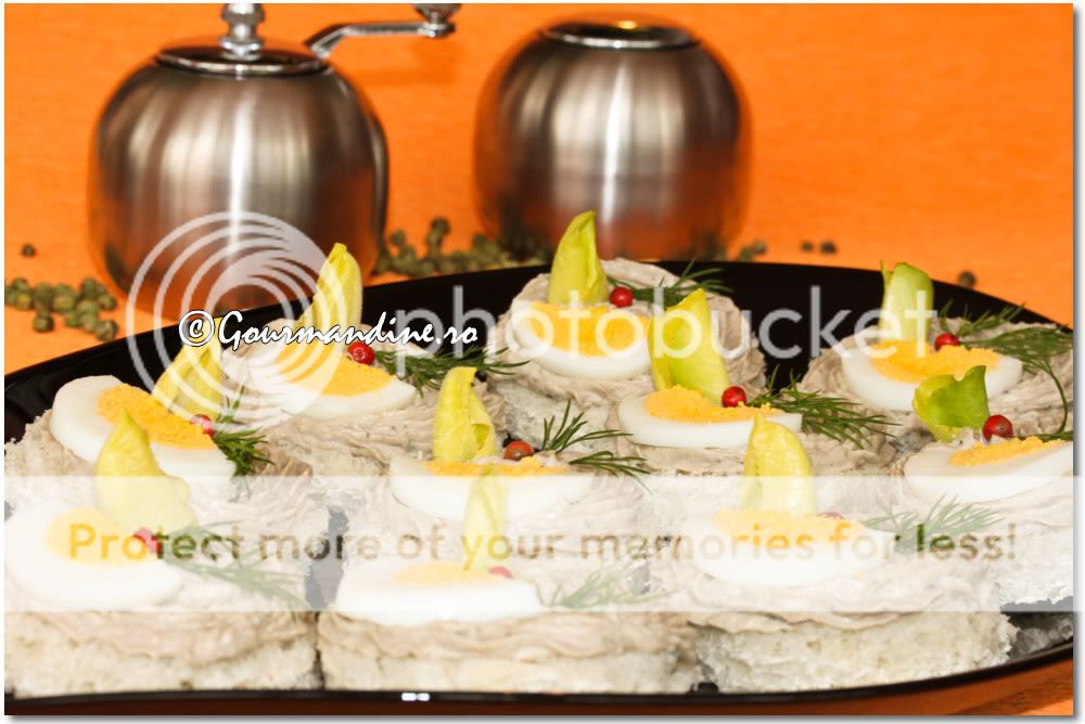 Tartine cu pasta de sardine